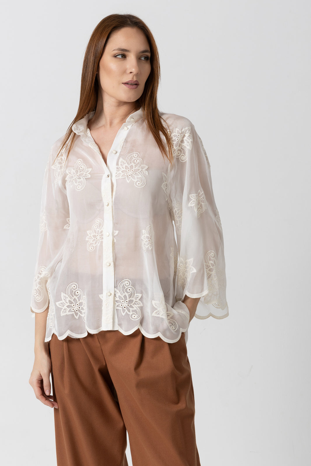 Load image into Gallery viewer, Organza shirt with ivory natural silk and floral embroidery