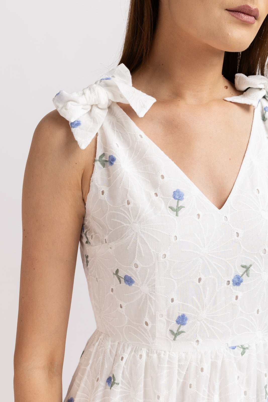 Load image into Gallery viewer, White cotton shirt dress with broken embroidery