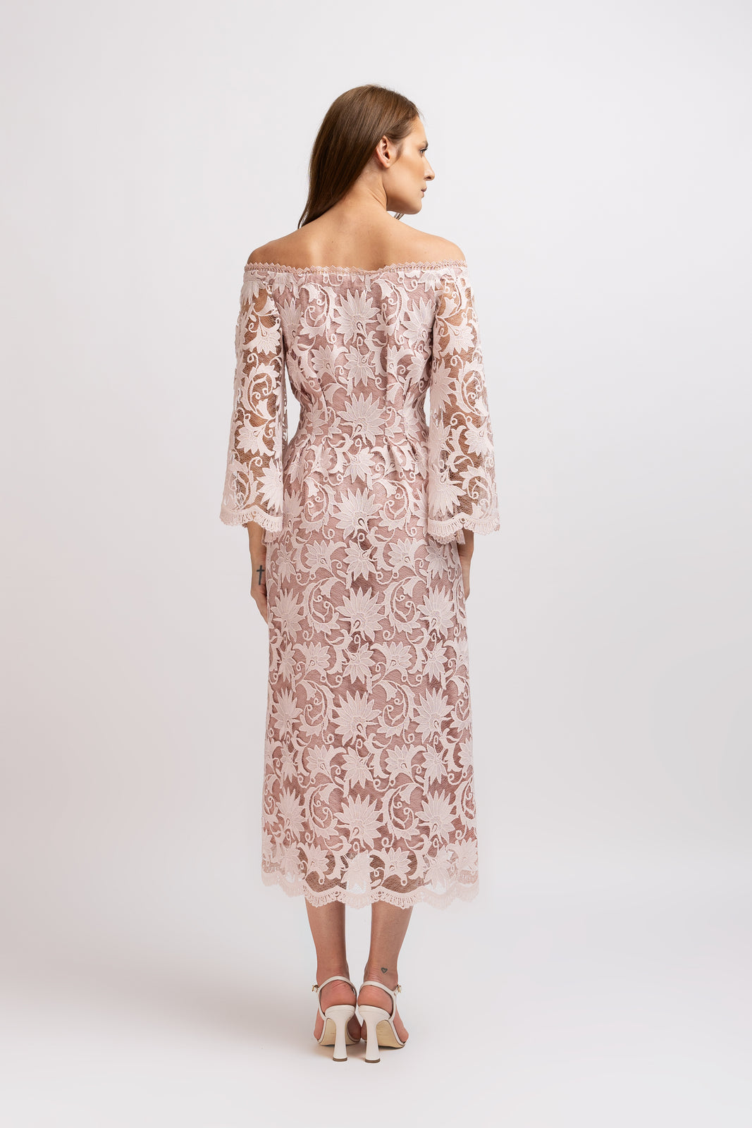 Load image into Gallery viewer, Dusty pink midi dress with cut-out shoulders