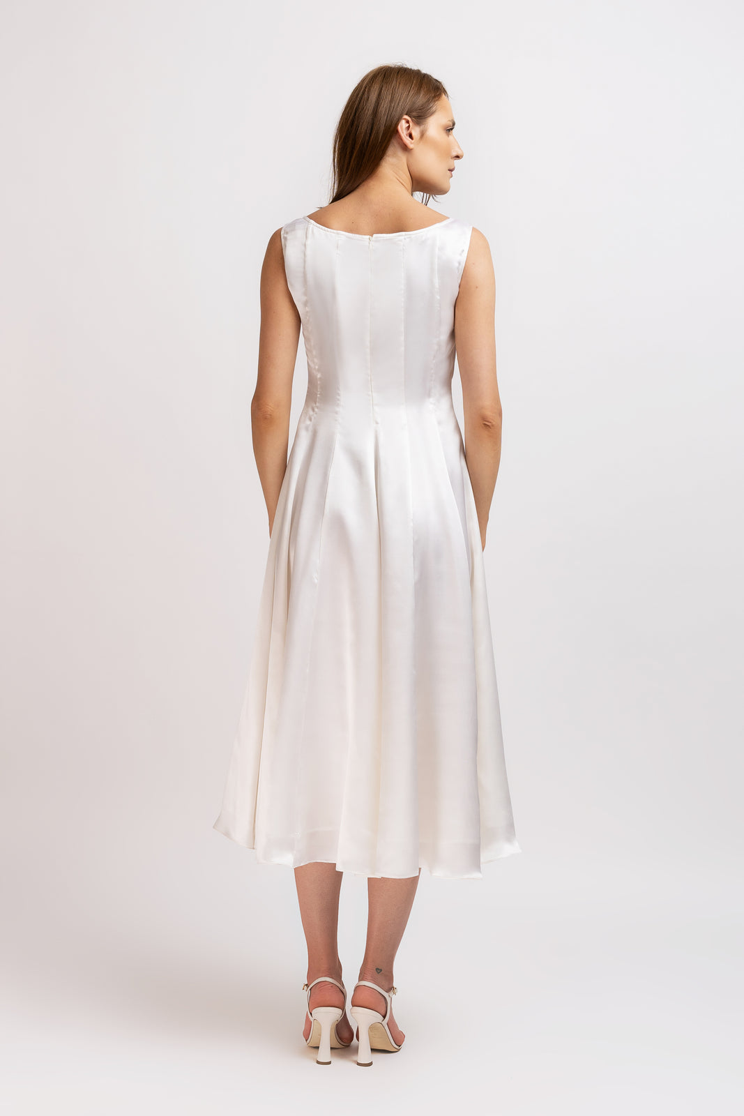 Load image into Gallery viewer, Midi silk dress