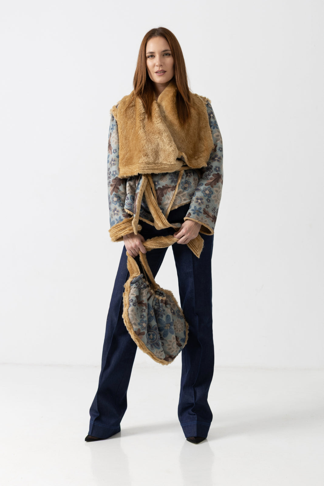 Load image into Gallery viewer, Short skirt woven in a warp