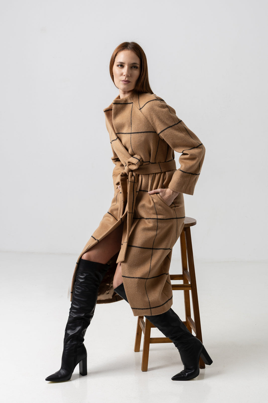 Load image into Gallery viewer, Short skirt woven in a warp