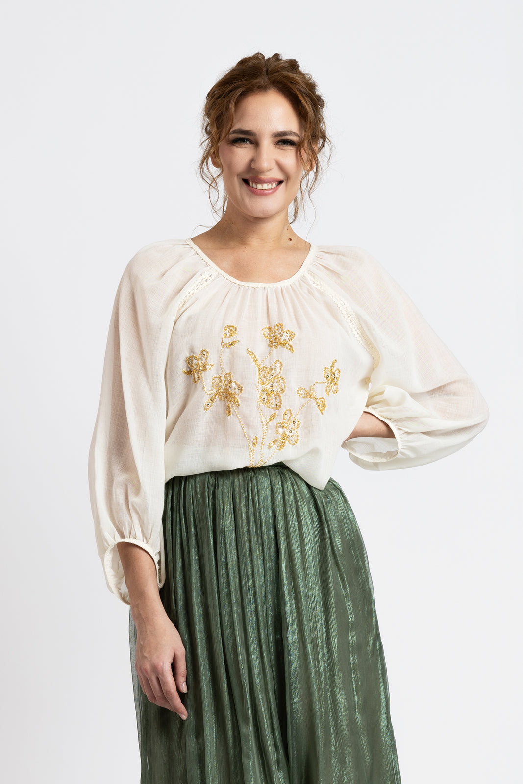 Load image into Gallery viewer, Merino wool blouse with hand-made floral embroidery