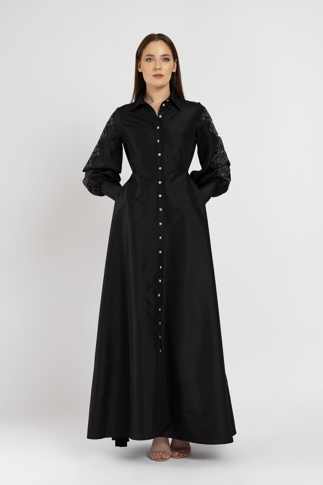 Incarca imaginea in galerie, Rochie camasa lunga neagra din tafta cu maneci brodate