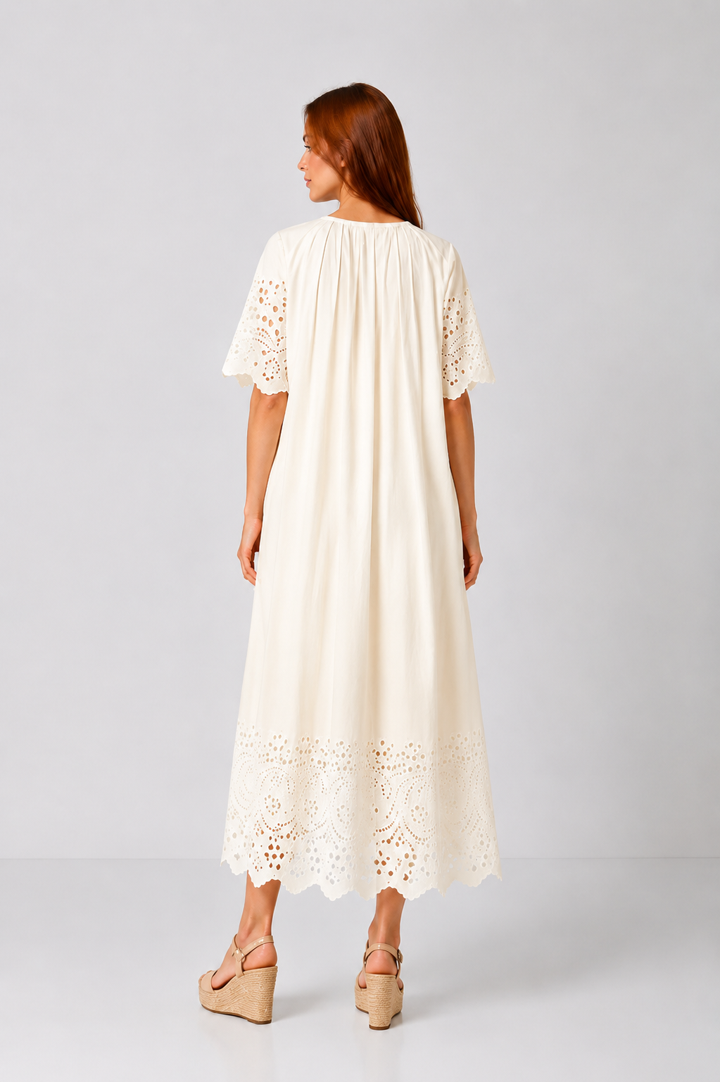 Load image into Gallery viewer, Dark green cotton shirt dress with macrame applications