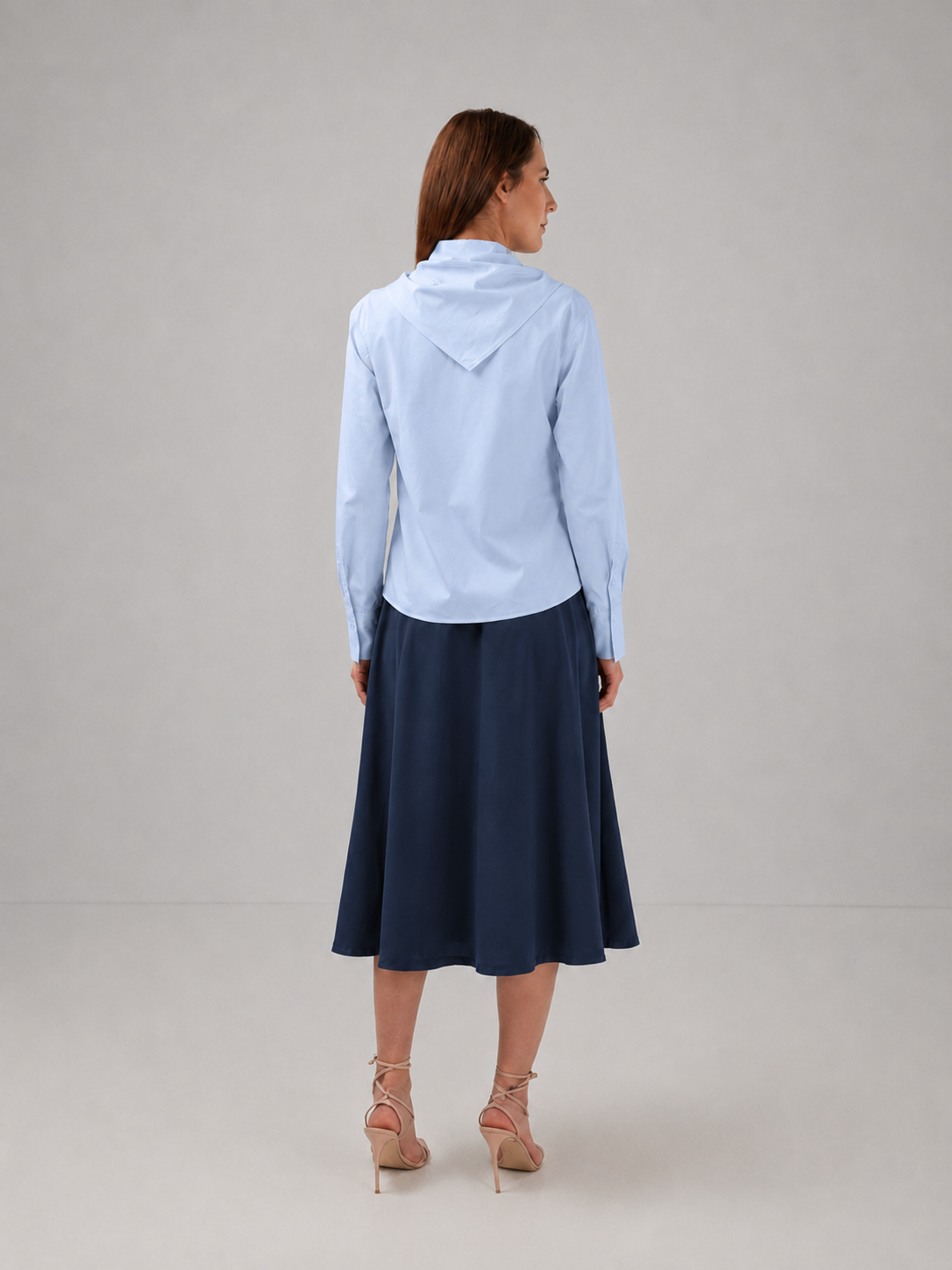Load image into Gallery viewer, Dark green cotton shirt dress with macrame applications