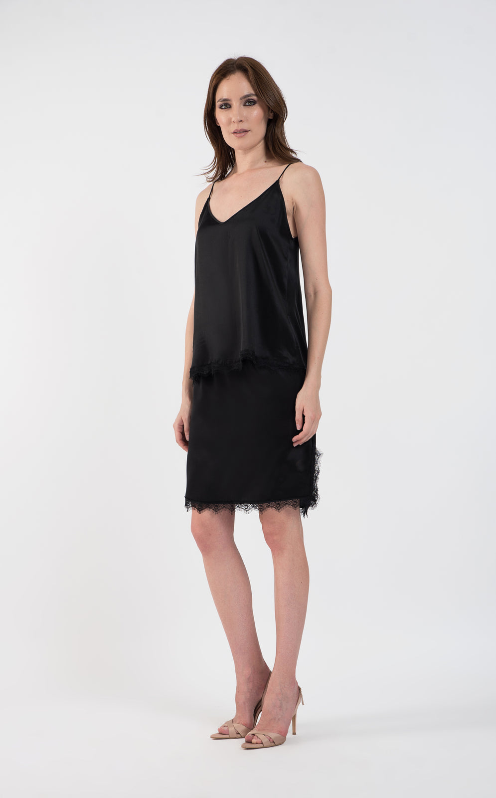 Load image into Gallery viewer, Short black skirt made of natural silk and lace