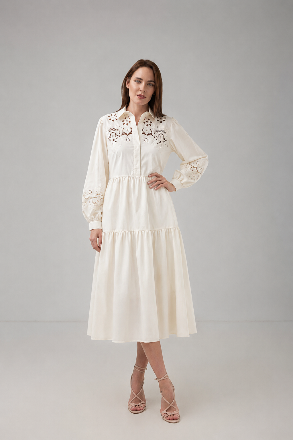 Incarca imaginea in galerie, Rochie midi tip cămașă cu broderie decupată – Ivoar