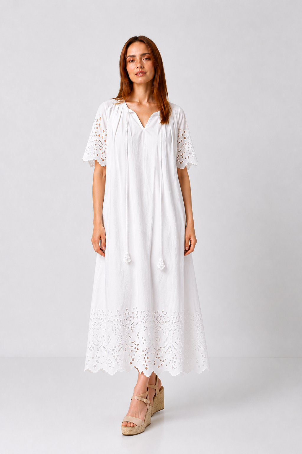 Incarca imaginea in galerie, Rochie Maxi Albă cu Broderie Spartă