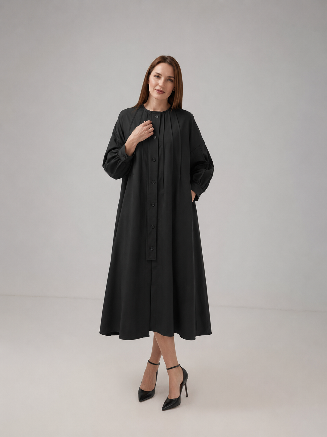 Load image into Gallery viewer, Midi dress in printed viscose and macrame appliqué