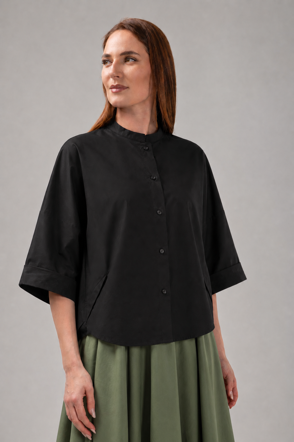 Load image into Gallery viewer, Dark green cotton shirt dress with macrame applications