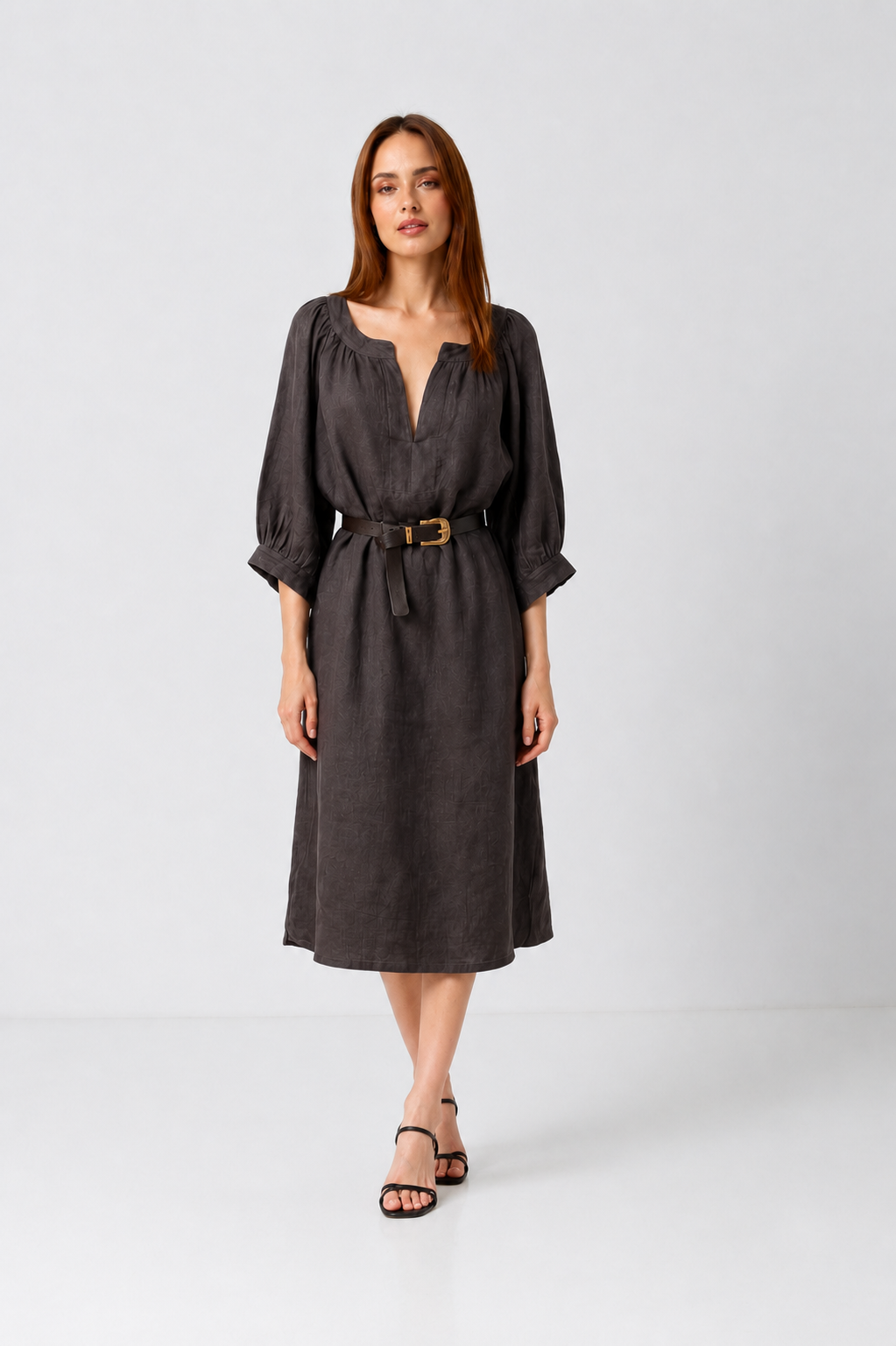 Incarca imaginea in galerie, Rochie midi oversized cu mâneci bufante și decolteu în V – Ciocolatiu
