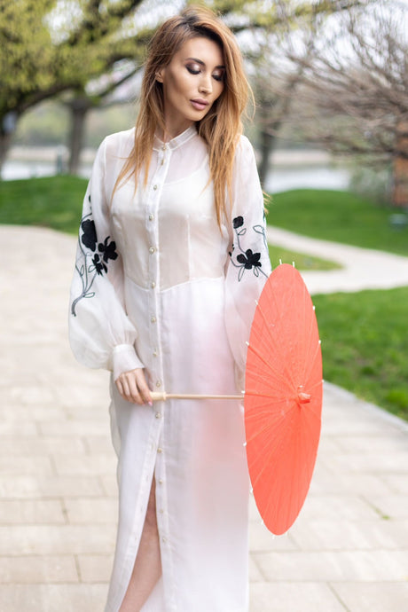 Organza shirt with ivory natural silk and floral embroidery