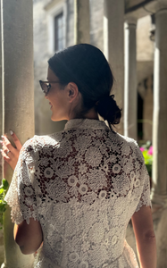 Short white floral lace dress with short sleeves