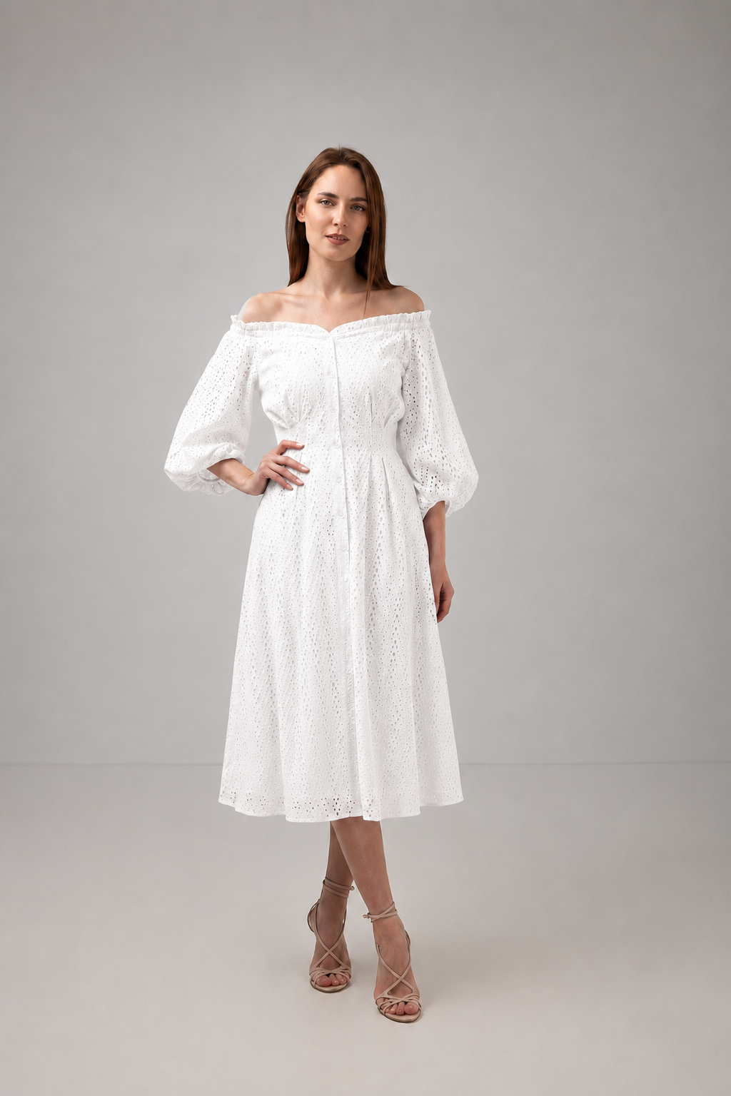 Incarca imaginea in galerie, Rochie Midi Albă Din Bumbac Cu Broderie Spartă