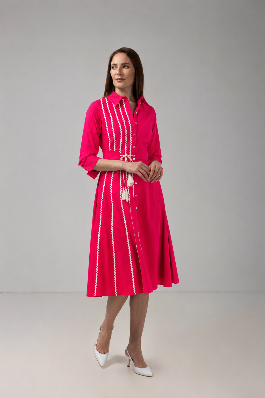 Load image into Gallery viewer, Dark green cotton shirt dress with macrame applications