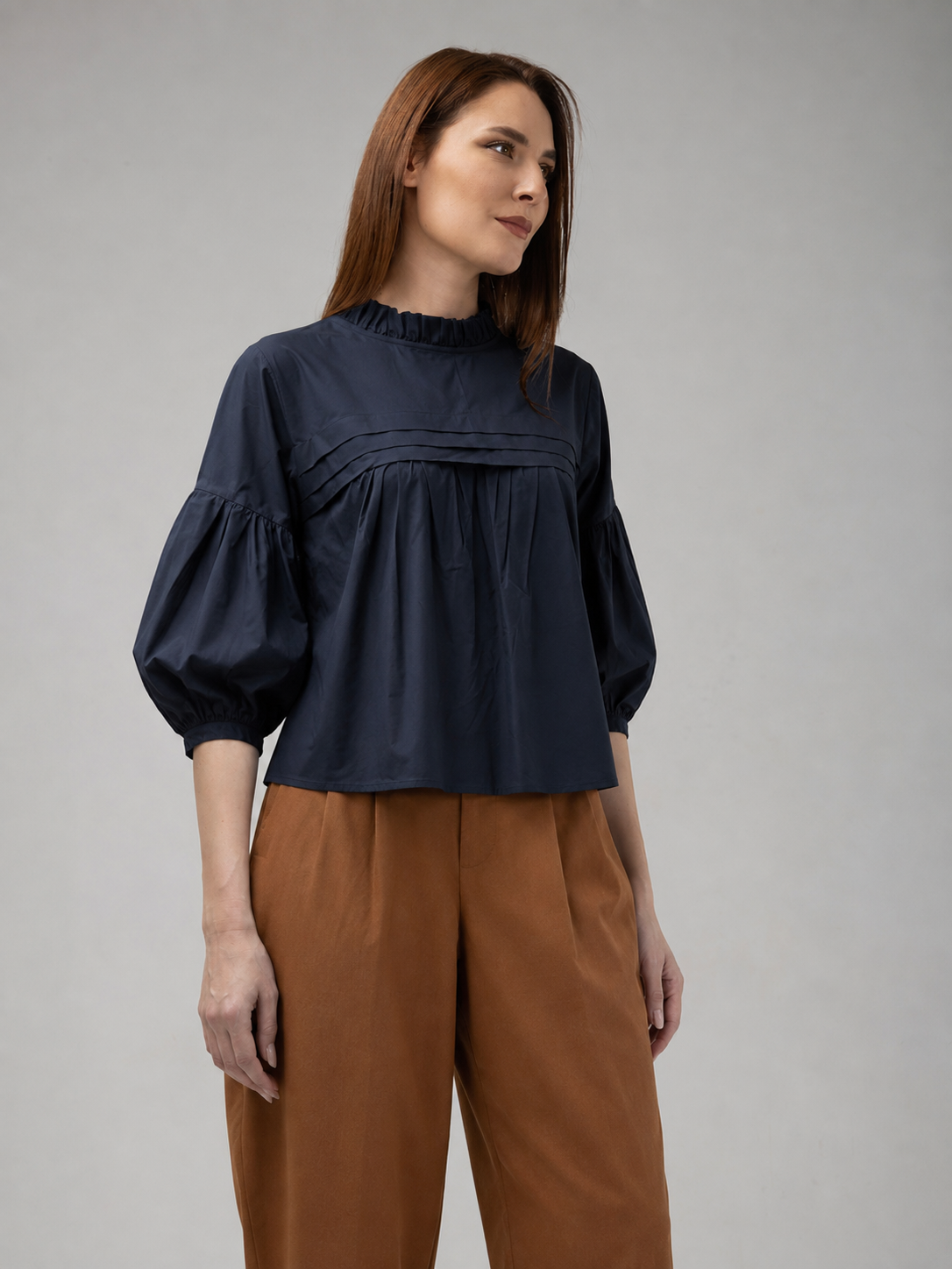 Load image into Gallery viewer, Dark green cotton shirt dress with macrame applications