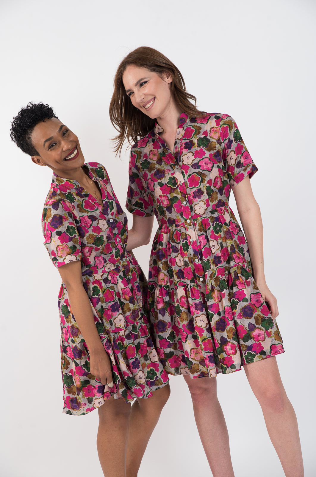 Incarca imaginea in galerie, Rochie scurta din bumbac cu imprimeu floral si maneca scurta