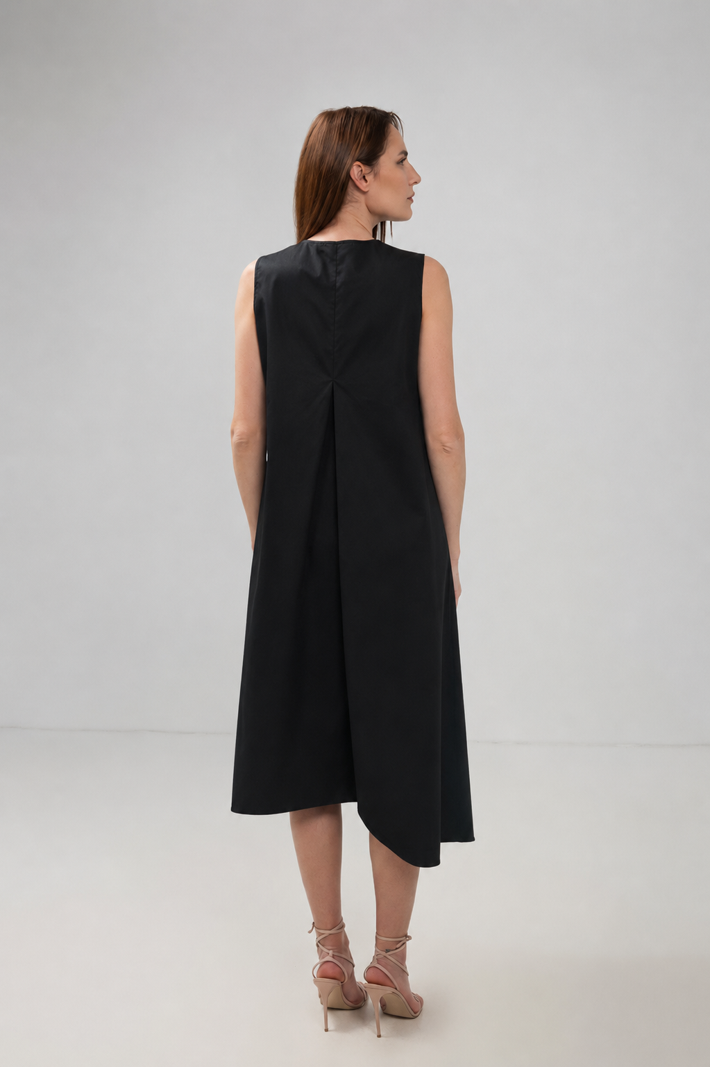 Load image into Gallery viewer, Dark green cotton shirt dress with macrame applications