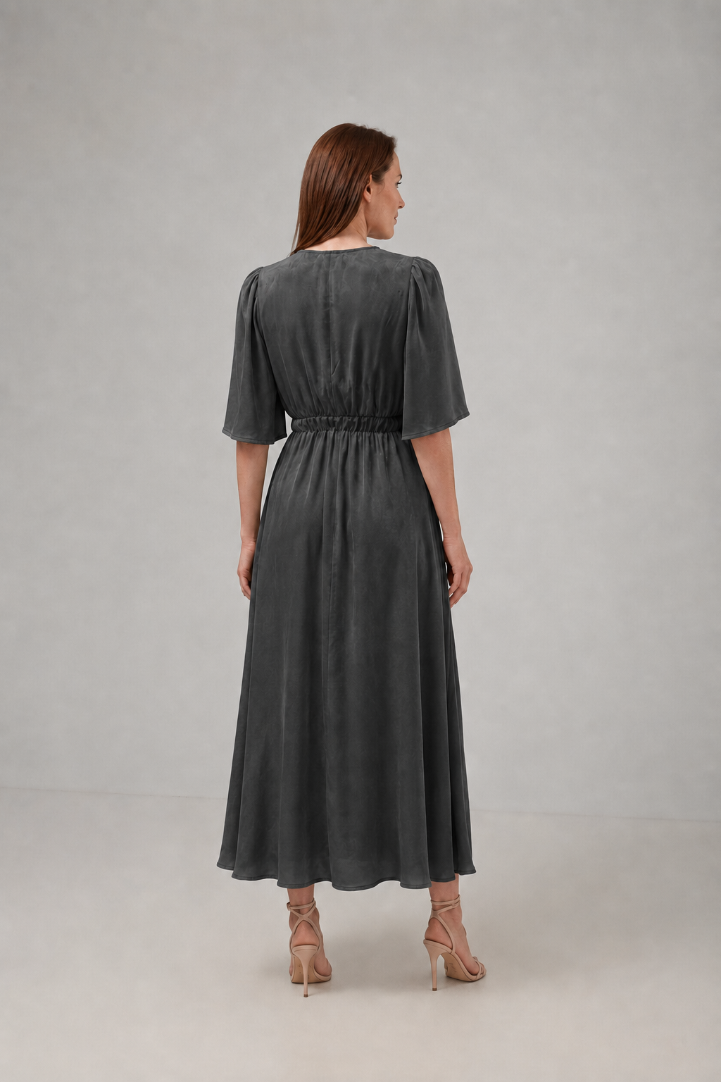 Load image into Gallery viewer, Midi dress in printed viscose and macrame appliqué