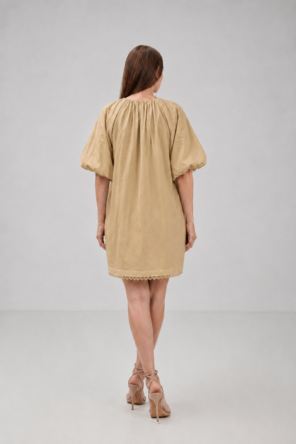 Load image into Gallery viewer, Dark green cotton shirt dress with macrame applications