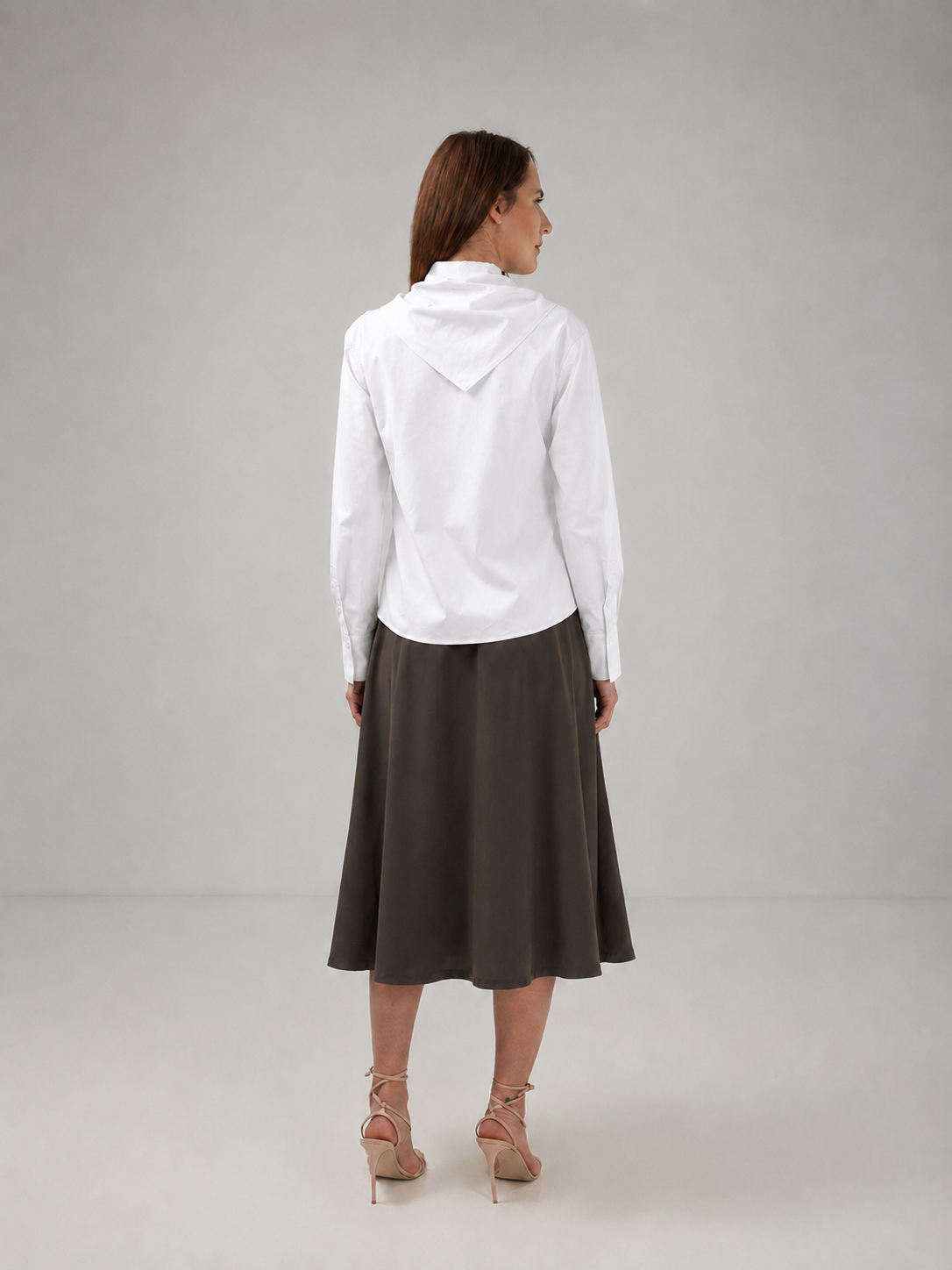 Load image into Gallery viewer, Dark green cotton shirt dress with macrame applications