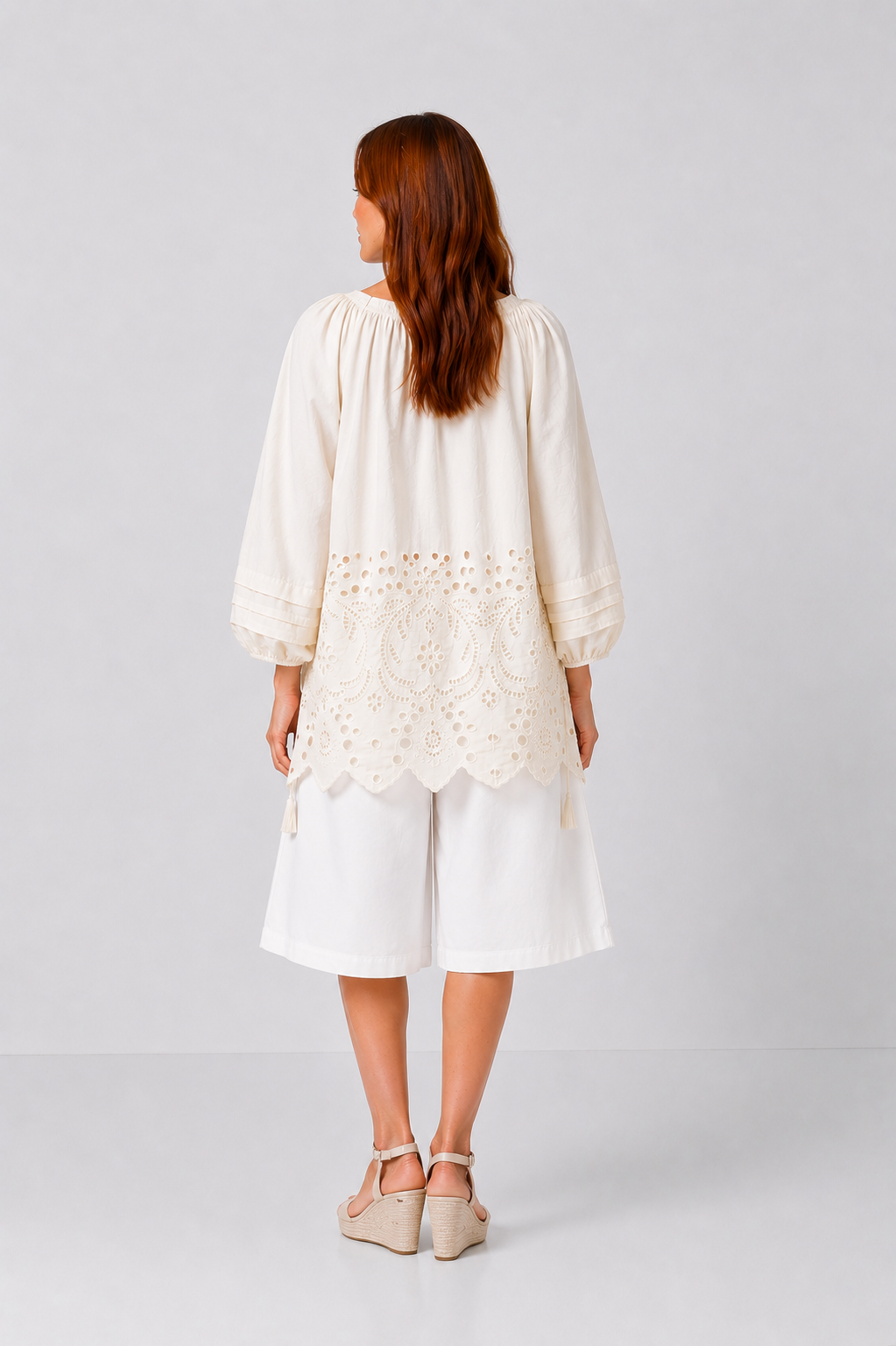 Incarca imaginea in galerie, Tunică Ivory cu Broderie Spartă