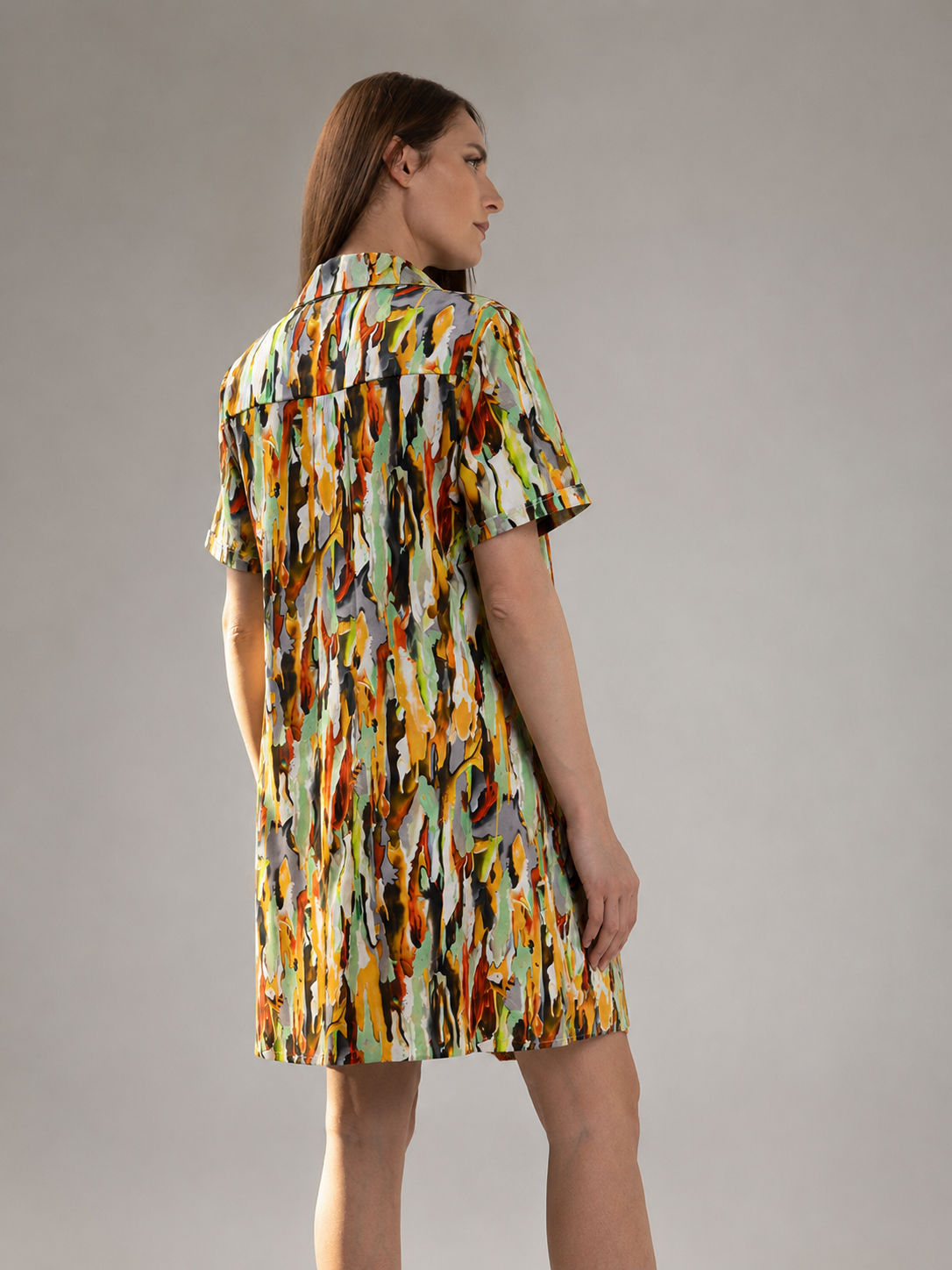 Load image into Gallery viewer, Dark green cotton shirt dress with macrame applications