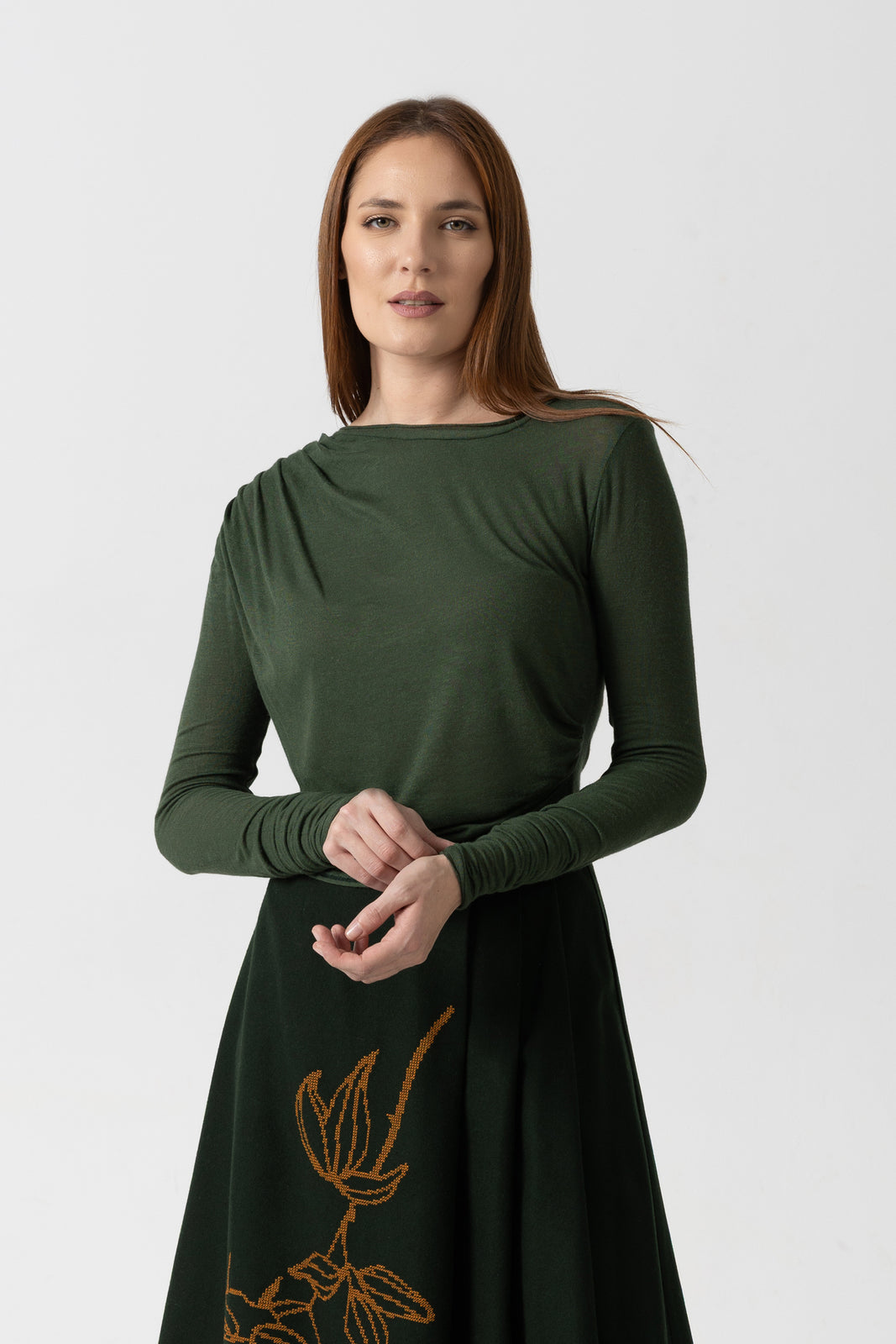 Load image into Gallery viewer, Organza shirt with ivory natural silk and floral embroidery