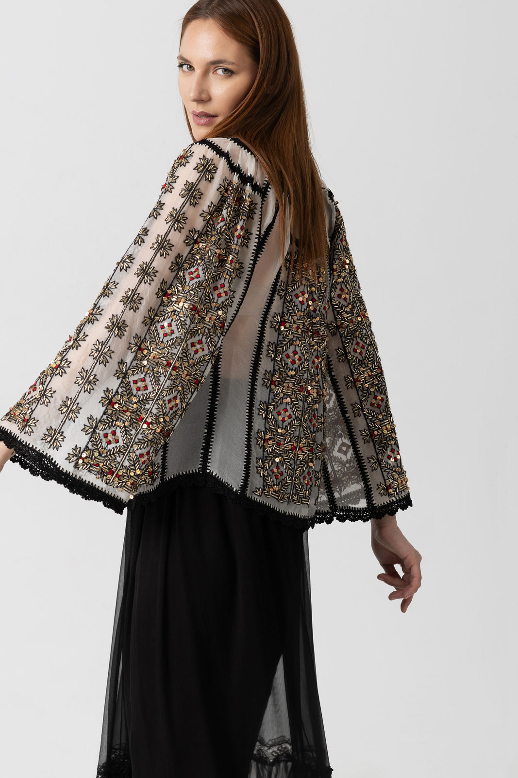 Incarca imaginea in galerie, Bluza tip ie cu margele cusute manual pe organza