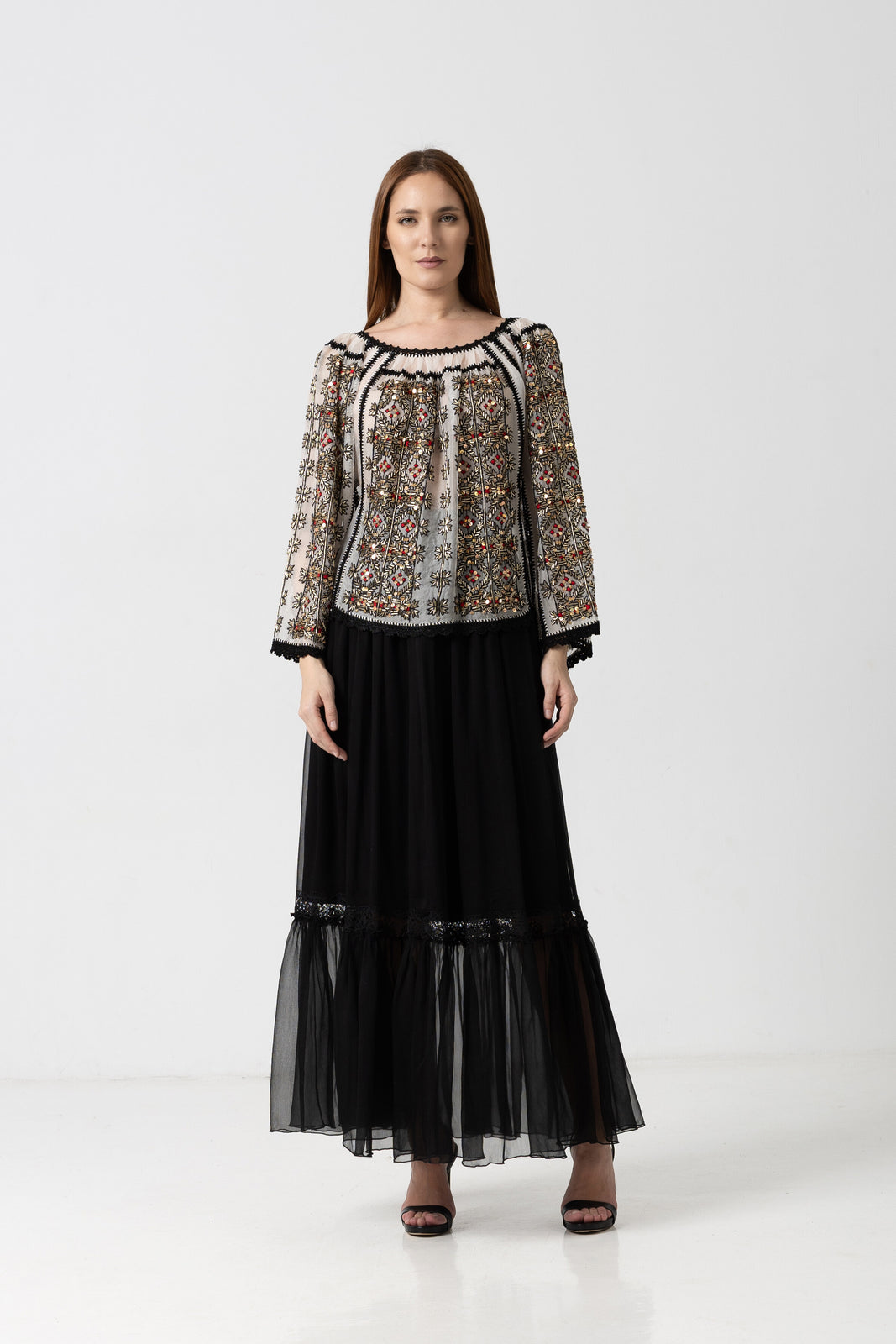 Incarca imaginea in galerie, Bluza tip ie cu margele cusute manual pe organza