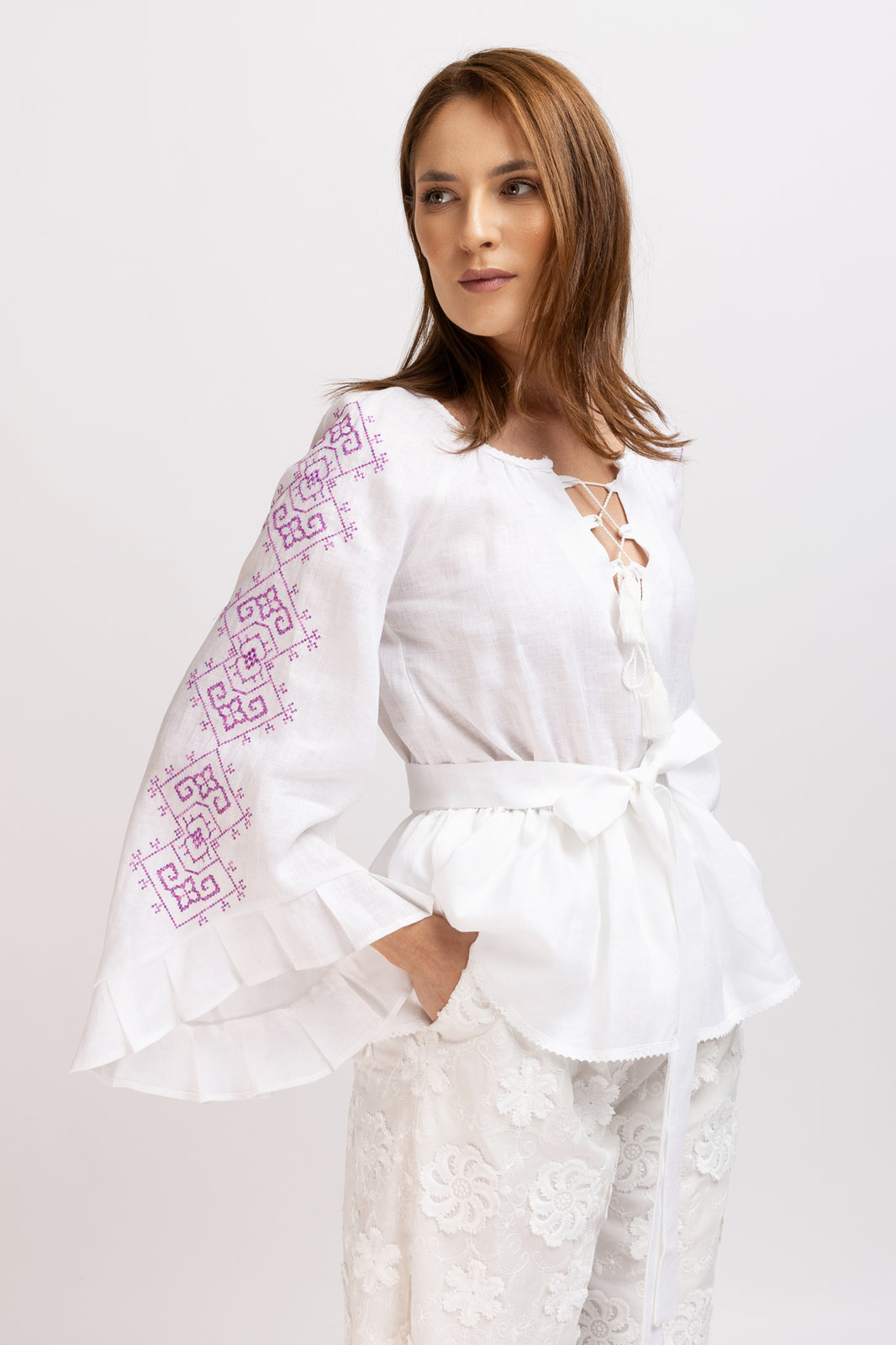 Load image into Gallery viewer, Linen blouse with cream computerized embroidery