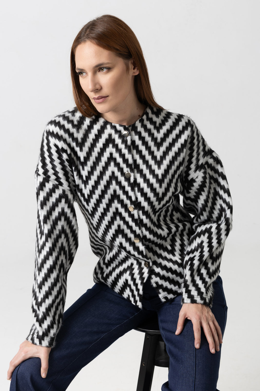 Incarca imaginea in galerie, Cardigan din stofă cu motive geometrice alb/negru