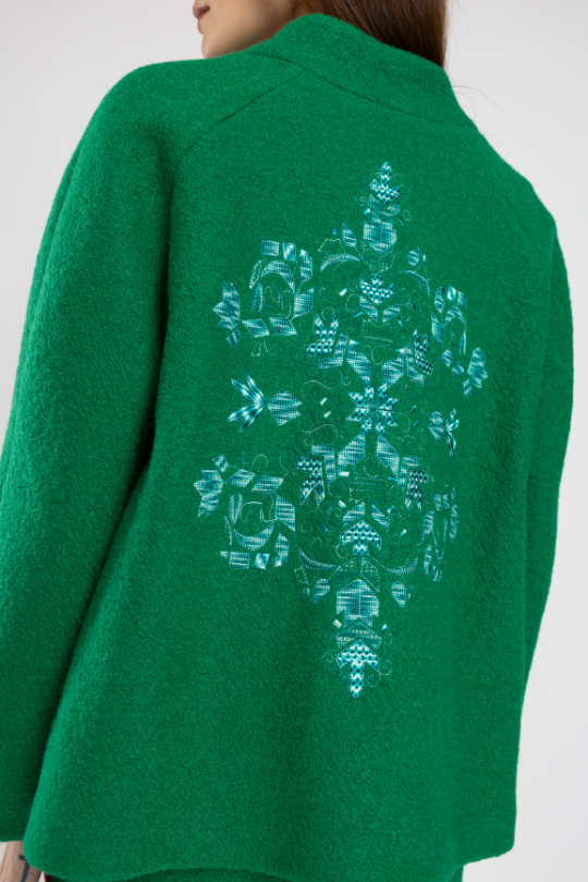 Incarca imaginea in galerie, Costum verde din jacheta scurta si fusta din lana cu broderie florala
