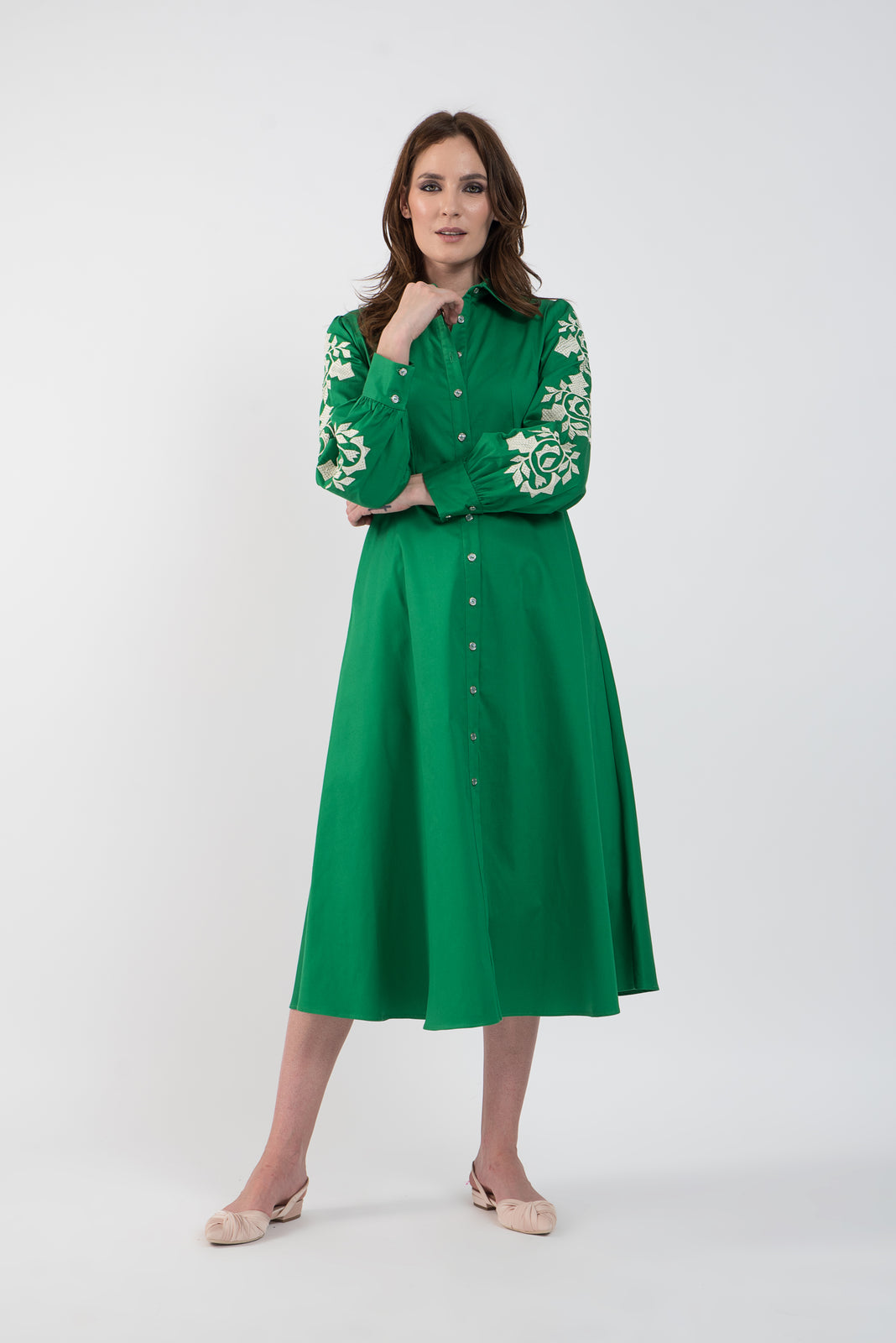 Incarca imaginea in galerie, Rochie camasa verde din bumbac cu broderie computerizata