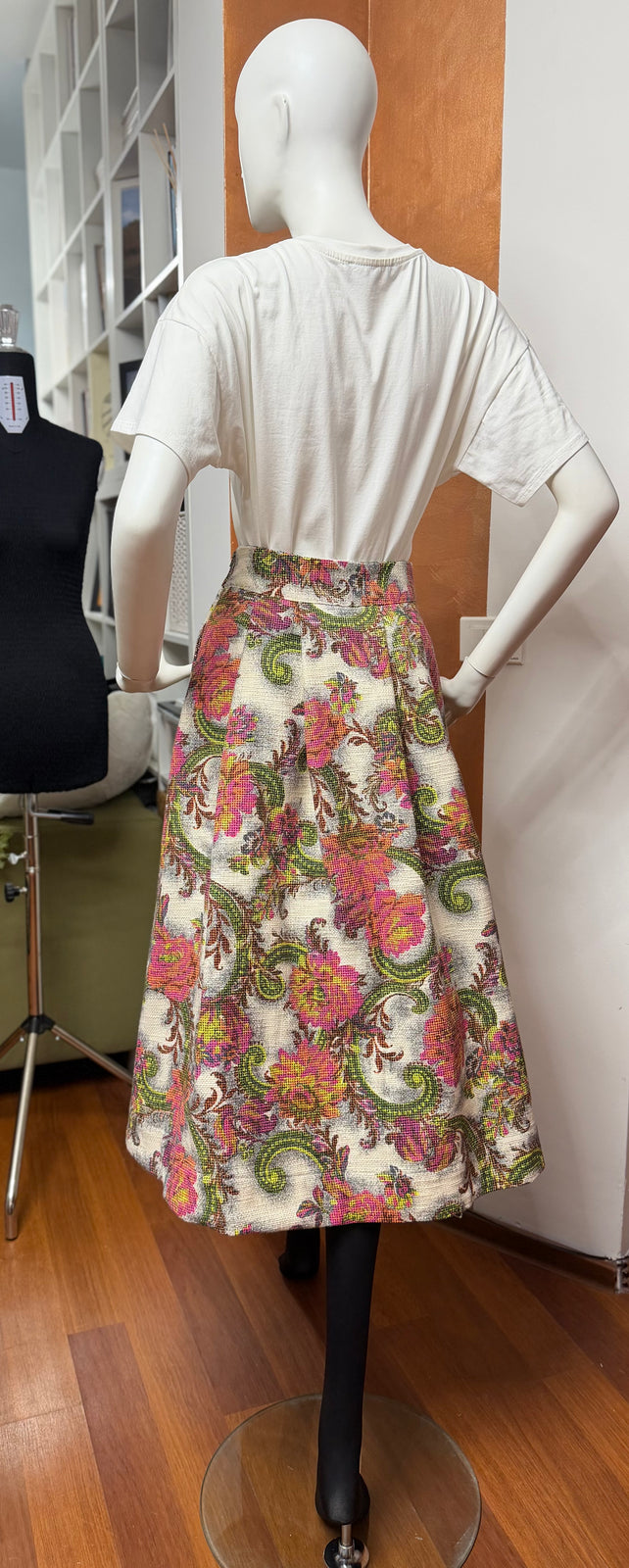 Load image into Gallery viewer, Fusta midi din bumbac cu imprimeu floral