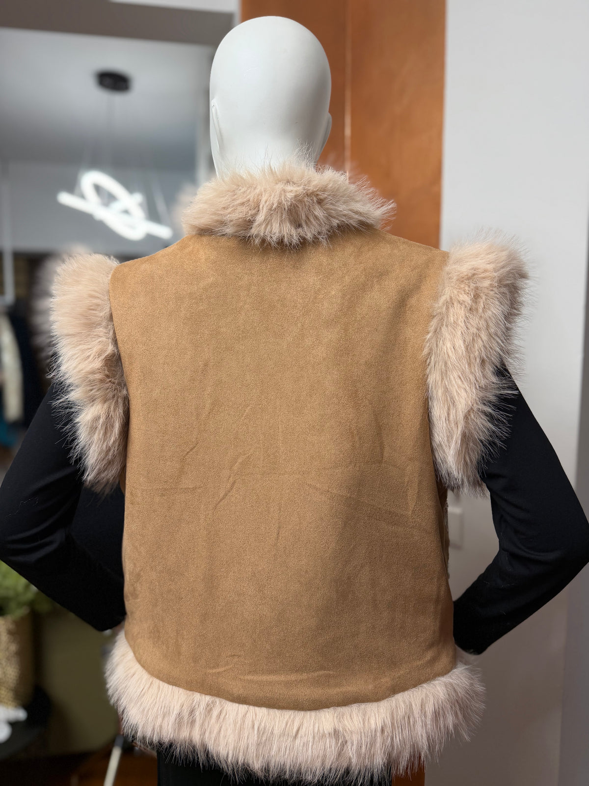 Load image into Gallery viewer, Dusty pink midi dress with cut-out shoulders