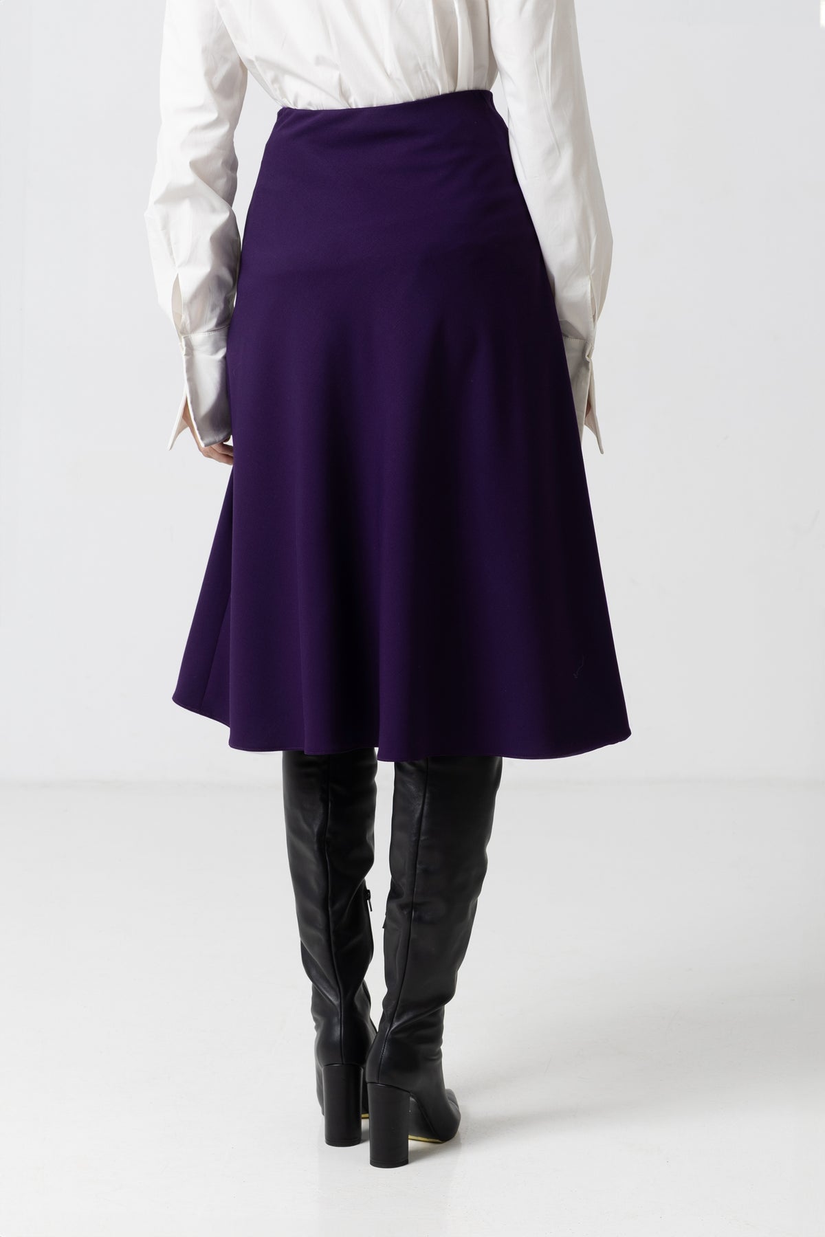 Linen blouse with cream computerized embroidery