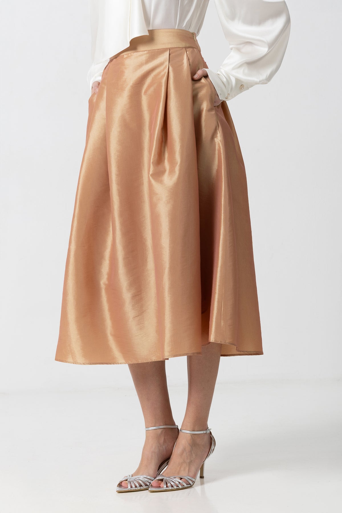Midi white taffeta skirt