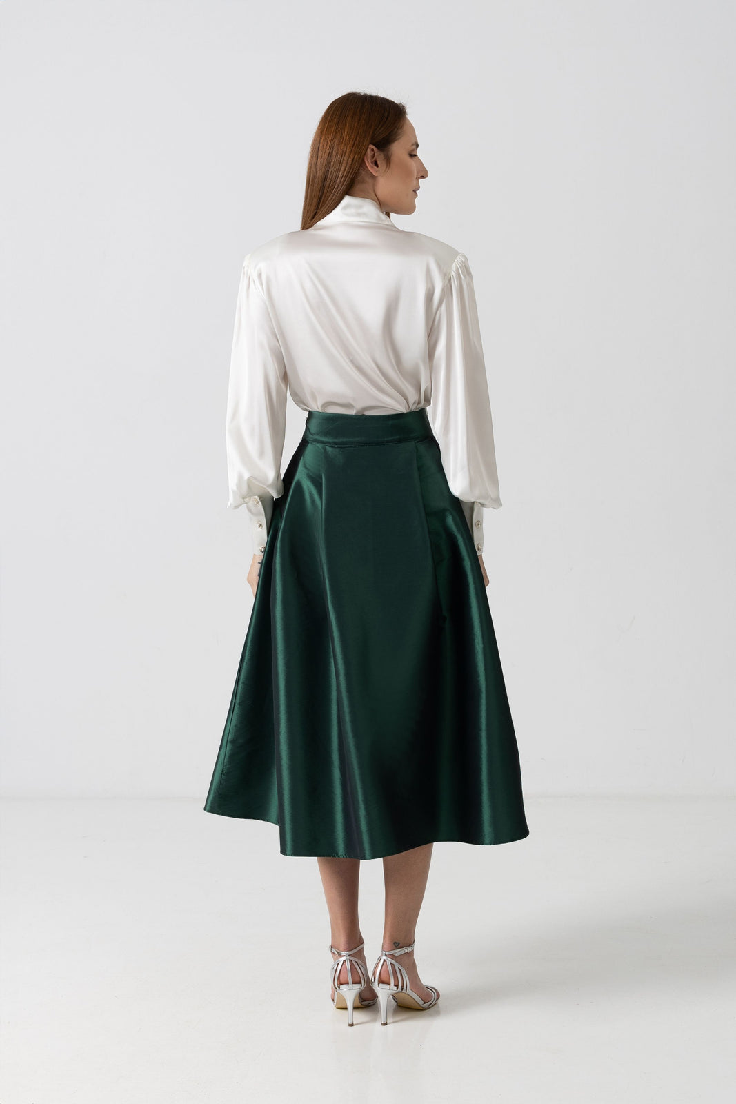 Incarca imaginea in galerie, Fusta midi din tafta verde