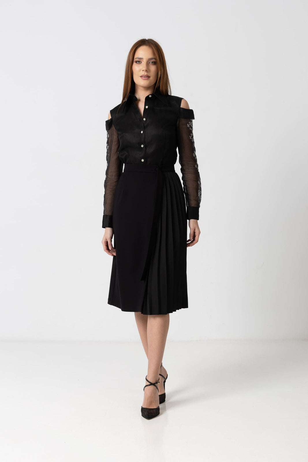 Load image into Gallery viewer, Skirt made of black jersey and white pleated panel