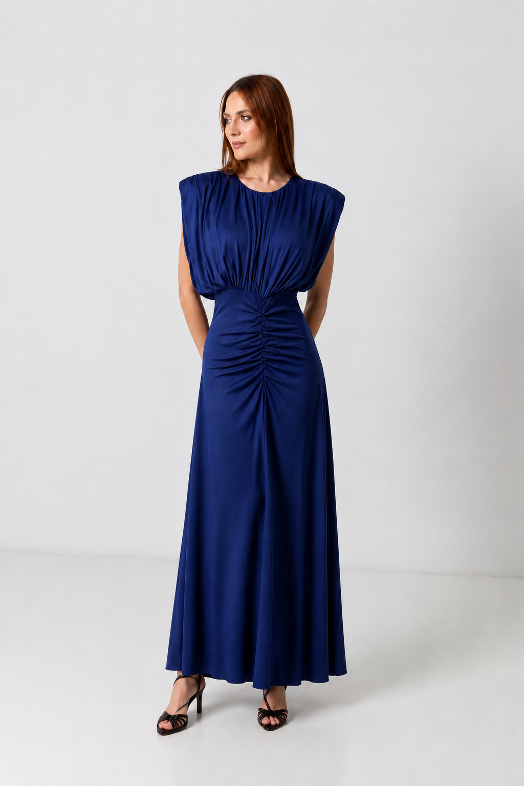 Incarca imaginea in galerie, Rochie Lungă Albastru Royal cu Drapaje și Umeri Accentuați