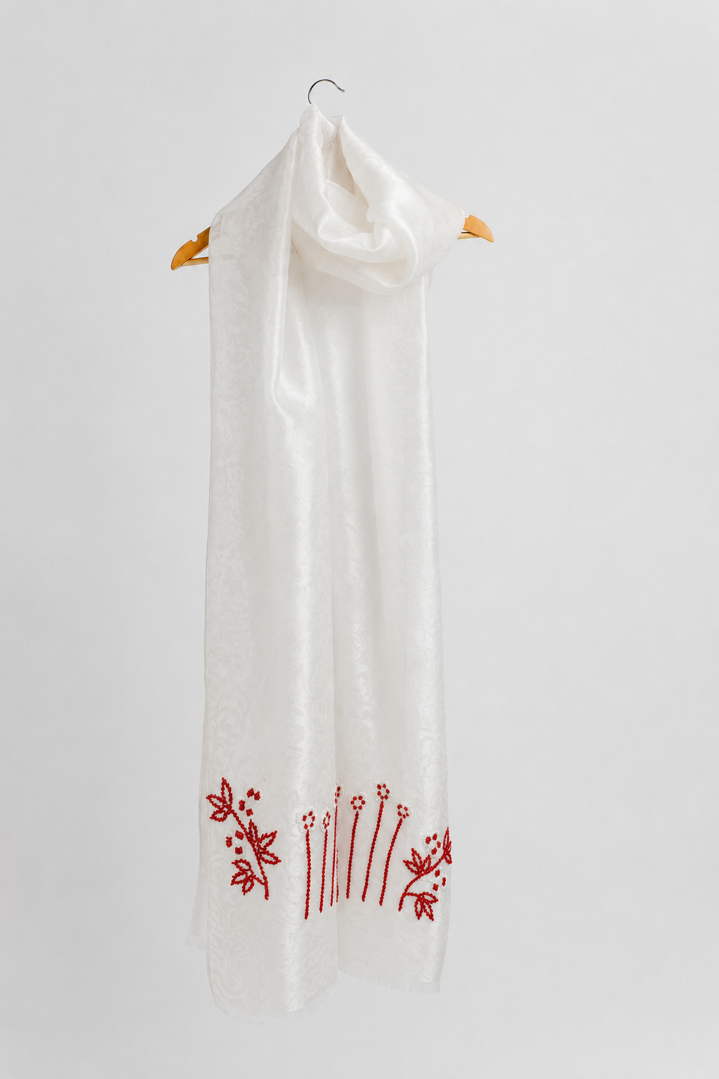 Load image into Gallery viewer, Naframa made of organza with hand-stitched flowers with beads