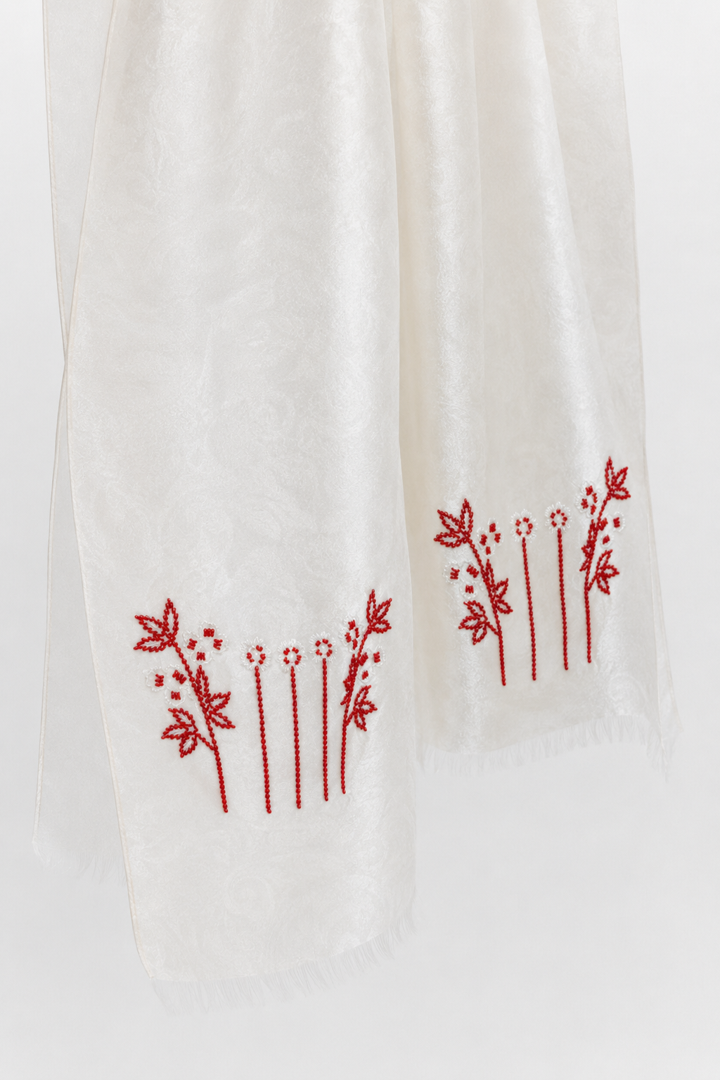 Load image into Gallery viewer, Naframa made of organza with hand-stitched flowers with beads