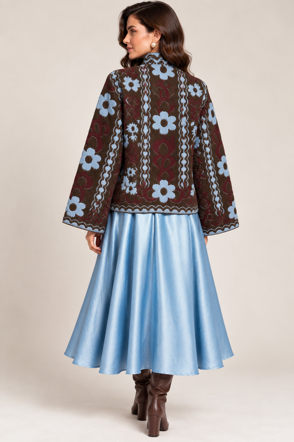 Incarca imaginea in galerie, Jachetă Tricotată Maro cu Motive Florale Bleu și Burgundy