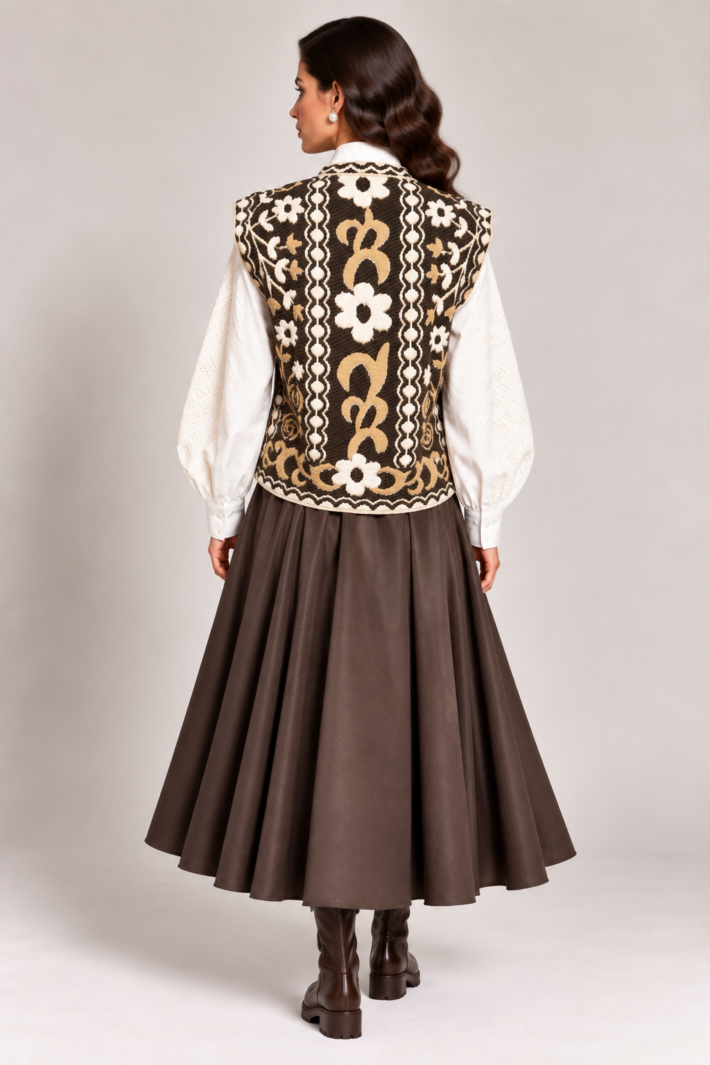 Load image into Gallery viewer, Ecru wool midi jacket with "Tree of Life" embroidery
