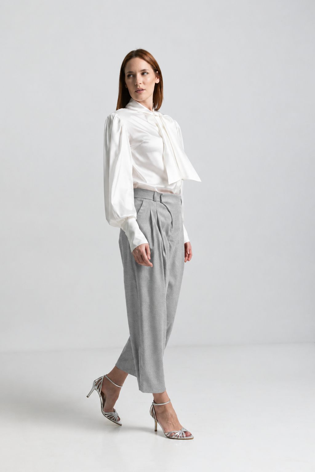 Load image into Gallery viewer, Midi white taffeta skirt