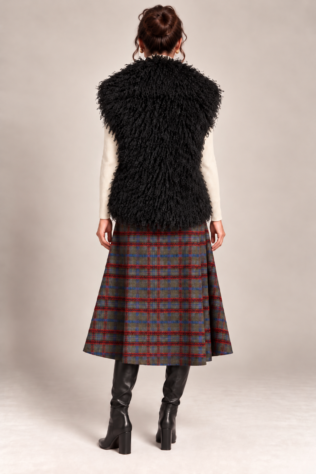 Load image into Gallery viewer, Ecru wool midi jacket with "Tree of Life" embroidery