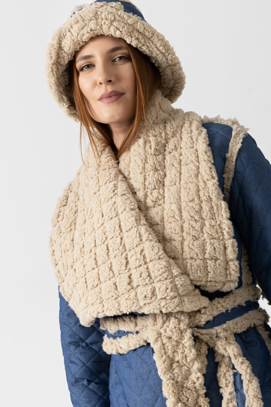 Load image into Gallery viewer, Short skirt woven in a warp