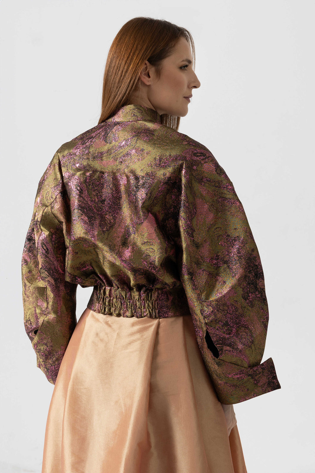 Incarca imaginea in galerie, Jacheta tip bomber din brocart cu fir de lame